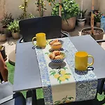 Appartement Hidden Gem, Modern 2bedroom, Amazing Terrace-free Parking-your Away From Tirana