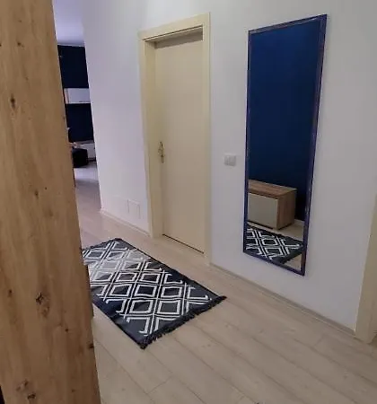 Apartamento Hidden Gem, Modern 2bedroom, Amazing Terrace-free Parking-your Away From *