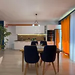 Appartement Hidden Gem, Modern 2bedroom, Amazing Terrace-free Parking-your Away From *