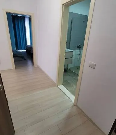 Hidden Gem, Modern 2bedroom, Amazing Terrace-your Away From * Tirana