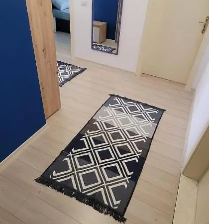 Hidden Gem, Modern 2bedroom, Amazing Terrace-free Parking-your Away From شقة