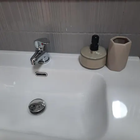 Hidden Gem, Modern 2bedroom, Amazing Terrace-your Away From Apartment Tirana