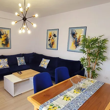 Hidden Gem, Modern 2bedroom, Amazing Terrace-your Away From