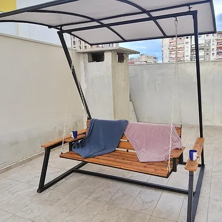 Hidden Gem, Modern 2bedroom, Amazing Terrace-free Parking-your Away From Тирана