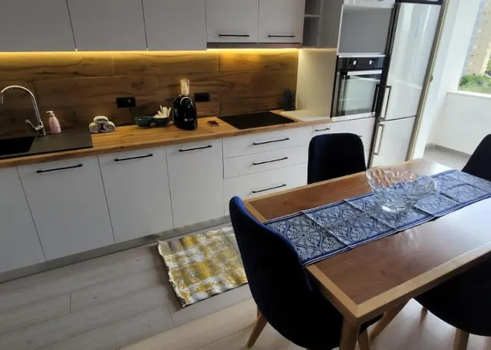 Hidden Gem, Modern 2bedroom, Amazing Terrace-free Parking-your Away From アパート