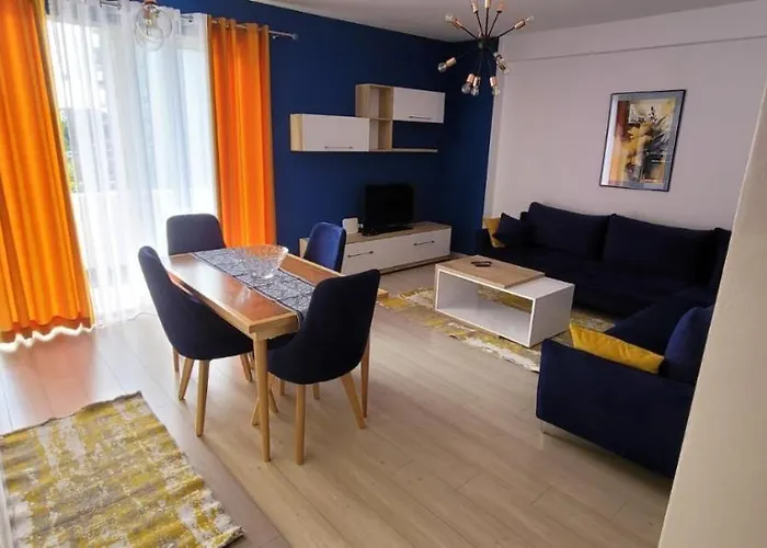 Hidden Gem, Modern 2bedroom, Amazing Terrace-free Parking-your Away From *