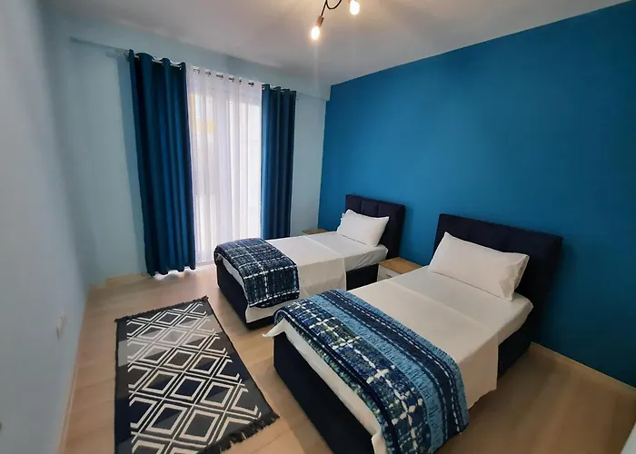 アパート Hidden Gem, Modern 2bedroom, Amazing Terrace-free Parking-your Away From ティラナ