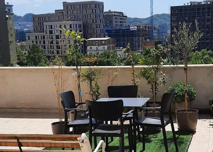 Hidden Gem, Modern 2bedroom, Amazing Terrace-free Parking-your Away From アパート