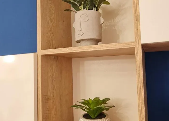 Hidden Gem, Modern 2bedroom, Amazing Terrace-free Parking-your Away From ティラナ